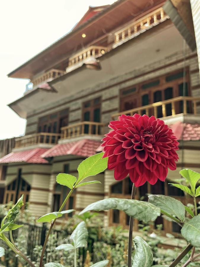 Hotel Anupam By Mid Orchard, Касол Екстериор снимка