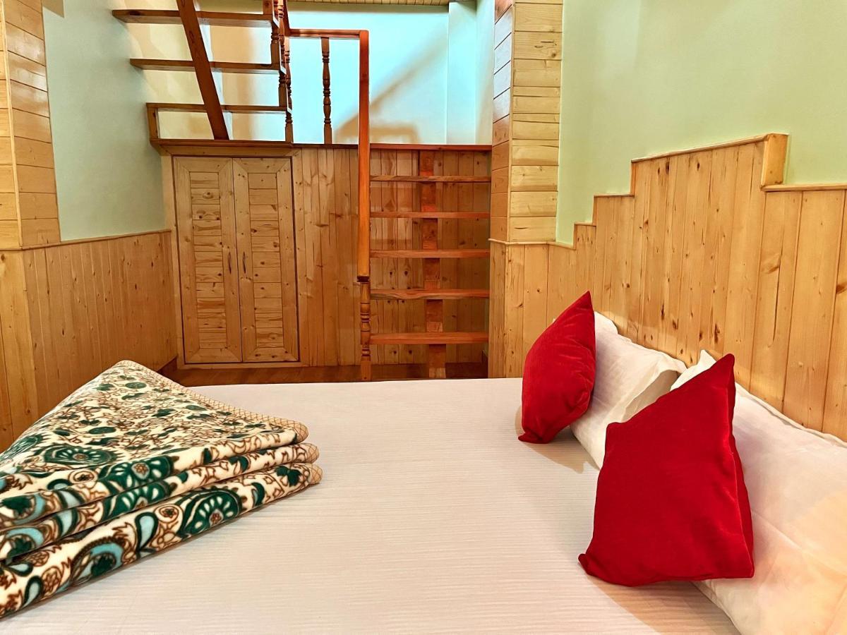 Hotel Anupam By Mid Orchard, Касол Екстериор снимка