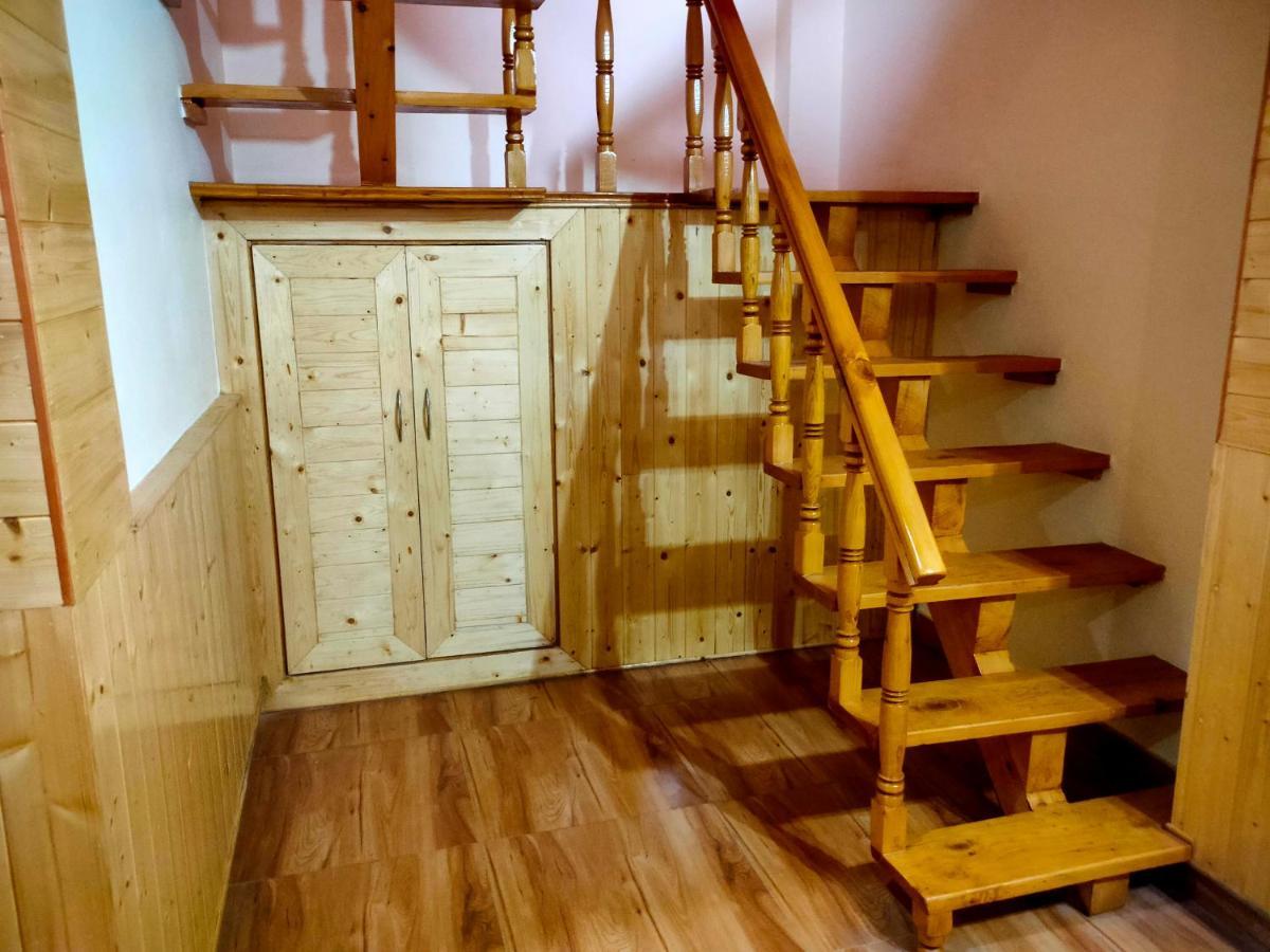 Hotel Anupam By Mid Orchard, Касол Екстериор снимка