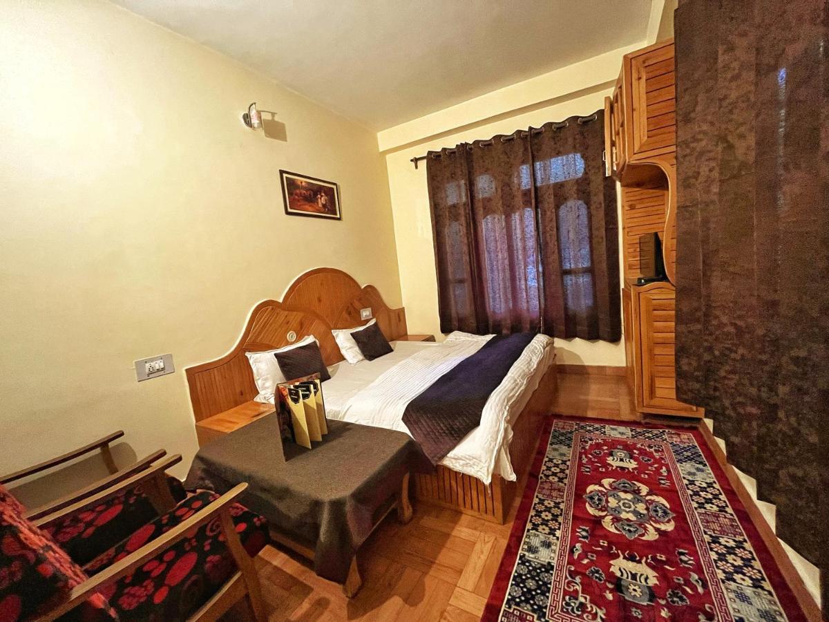 Hotel Anupam By Mid Orchard, Касол Екстериор снимка
