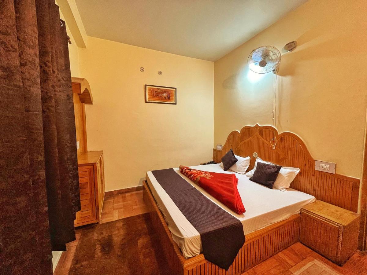 Hotel Anupam By Mid Orchard, Касол Екстериор снимка